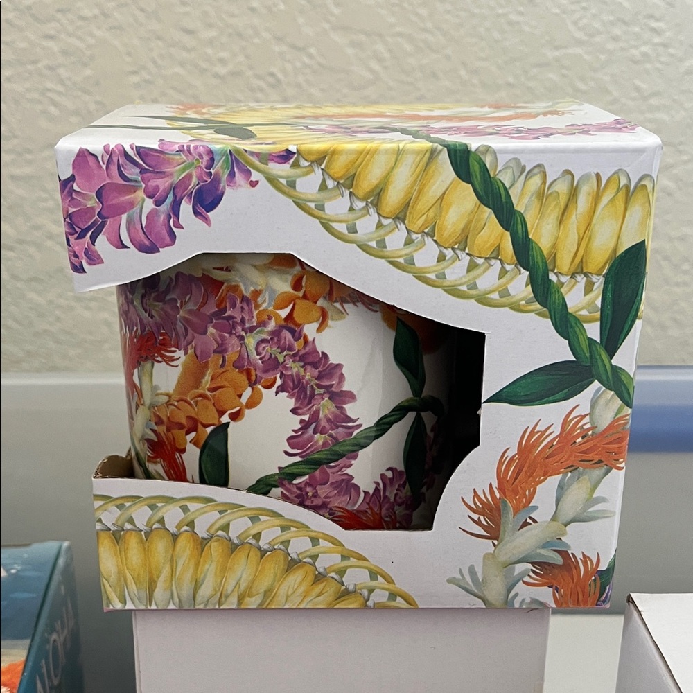 Floral Ceramic Mug in Gift Box